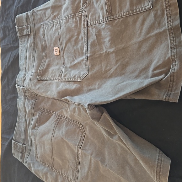 Coleman Gray Cargo Pants with Utilitarian Style - Picture 6 of 12